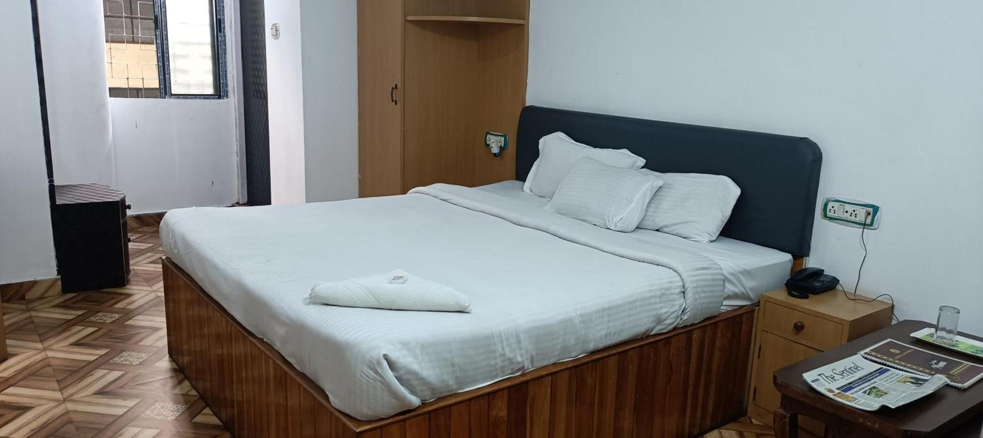 Hotel Assembly Shillong Esterno foto
